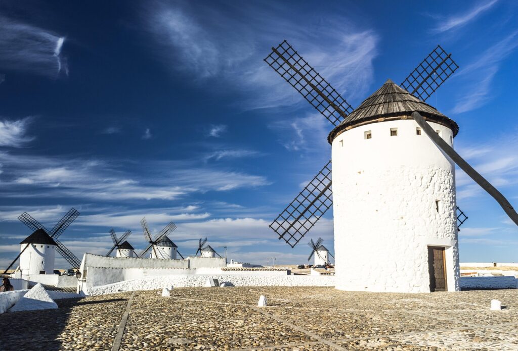 Los molinos de viento de Castilla-La Mancha: donde estan y como visitarlos