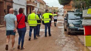 Dos días después de la riada, el barro sigue cubriendo Madrigueras y los daños podrían alcanzar al 70% de las viviendas