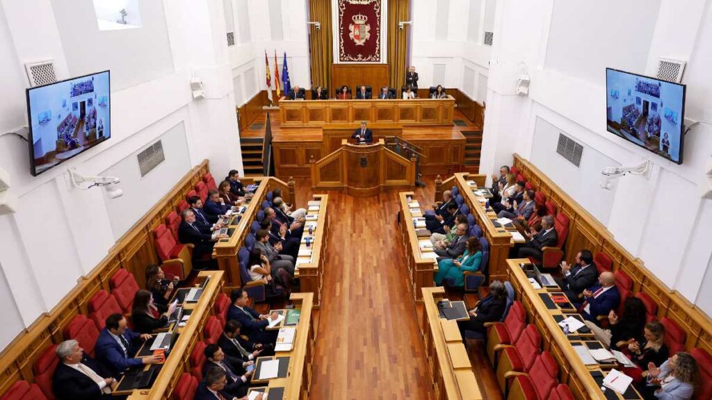 El último debate sobre el estado de la región de esta legislatura se aplaza a diciembre por las elecciones generales